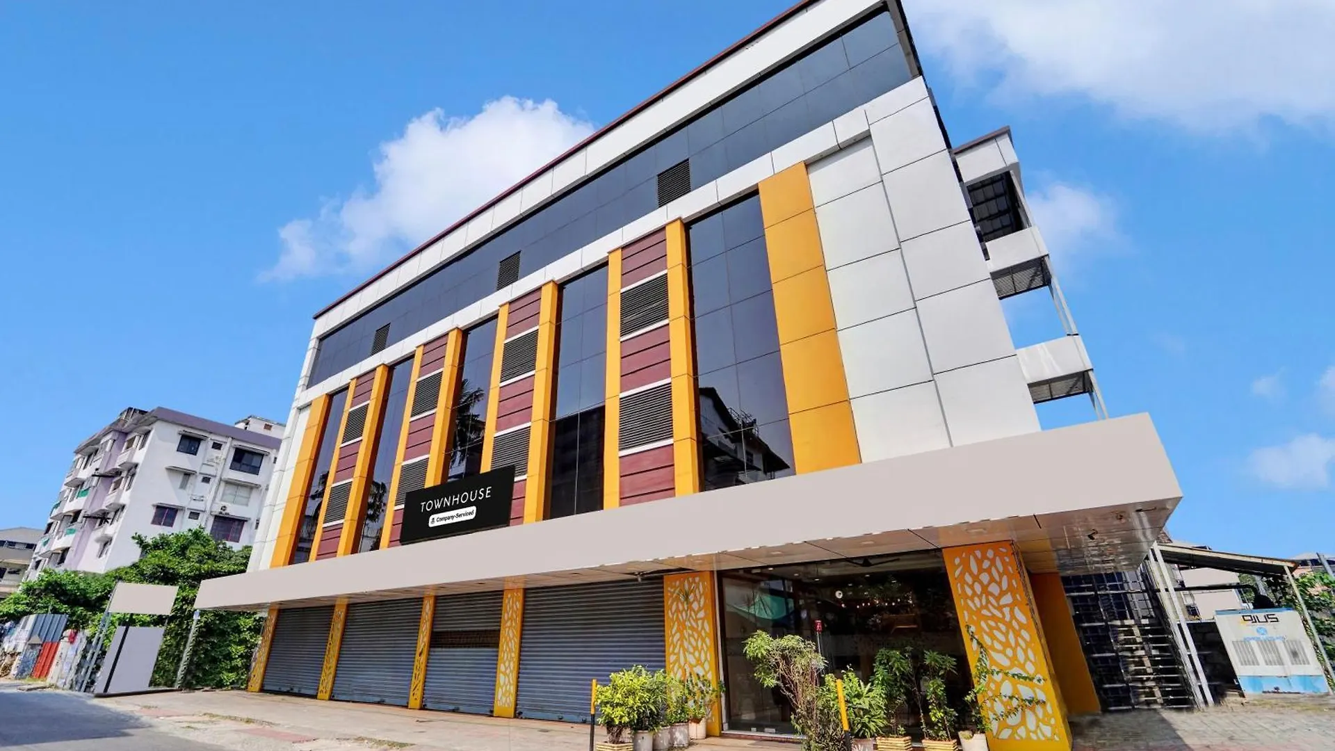 Hotel Super Townhouse Ernakulam North Kochi