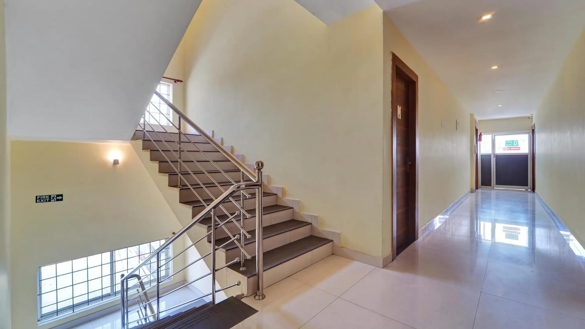 Hotel Super Townhouse Ernakulam North Kochi