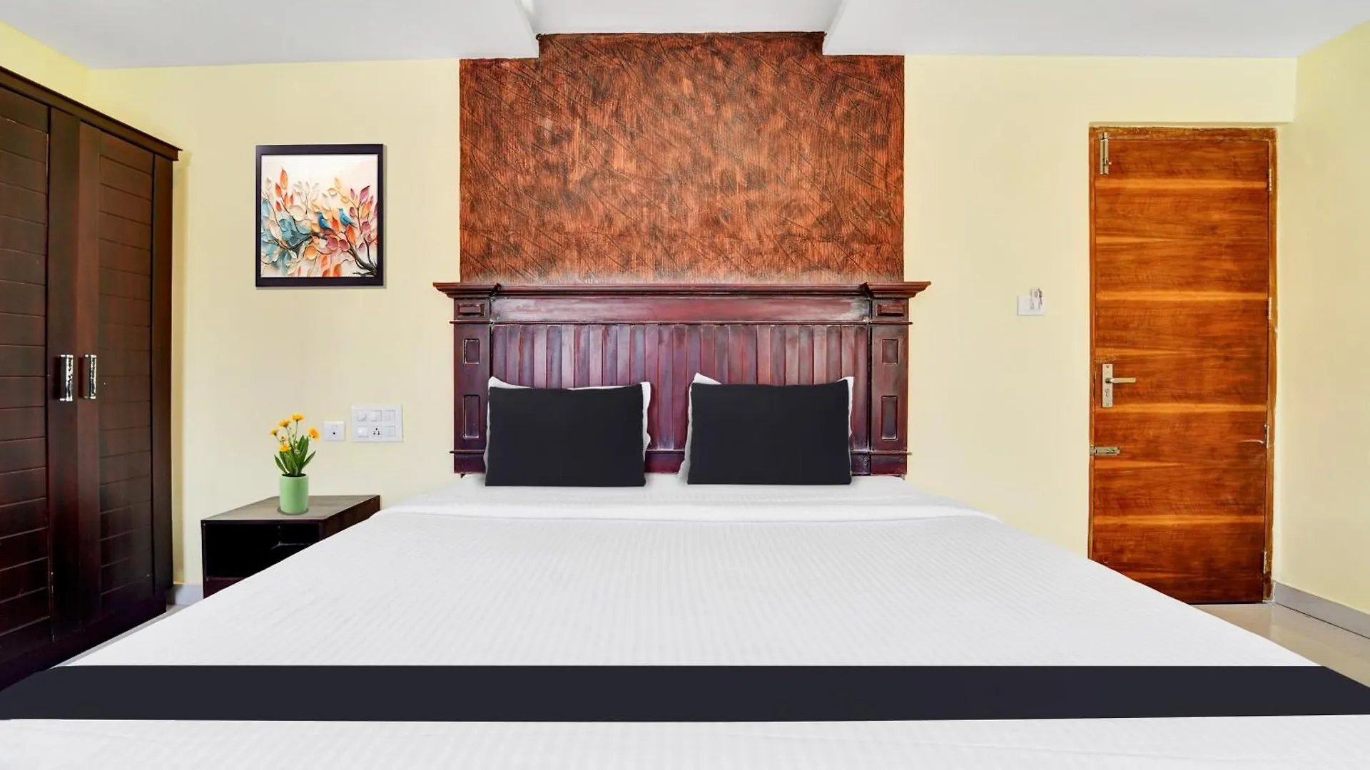 Hotel Super Townhouse Ernakulam North Kochi 3*,